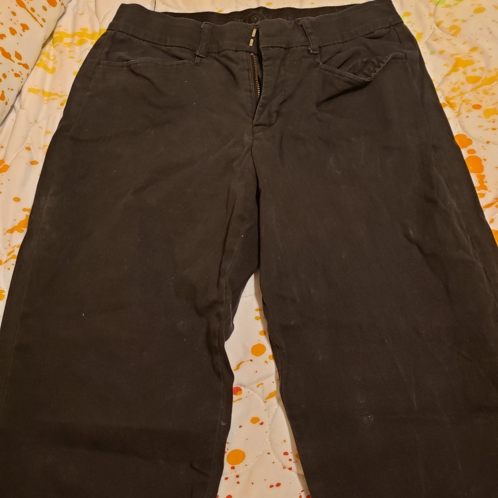 Womens Falls Creek Black Dress Pants. Size 6 available. 99% Cotton 2% Spandex